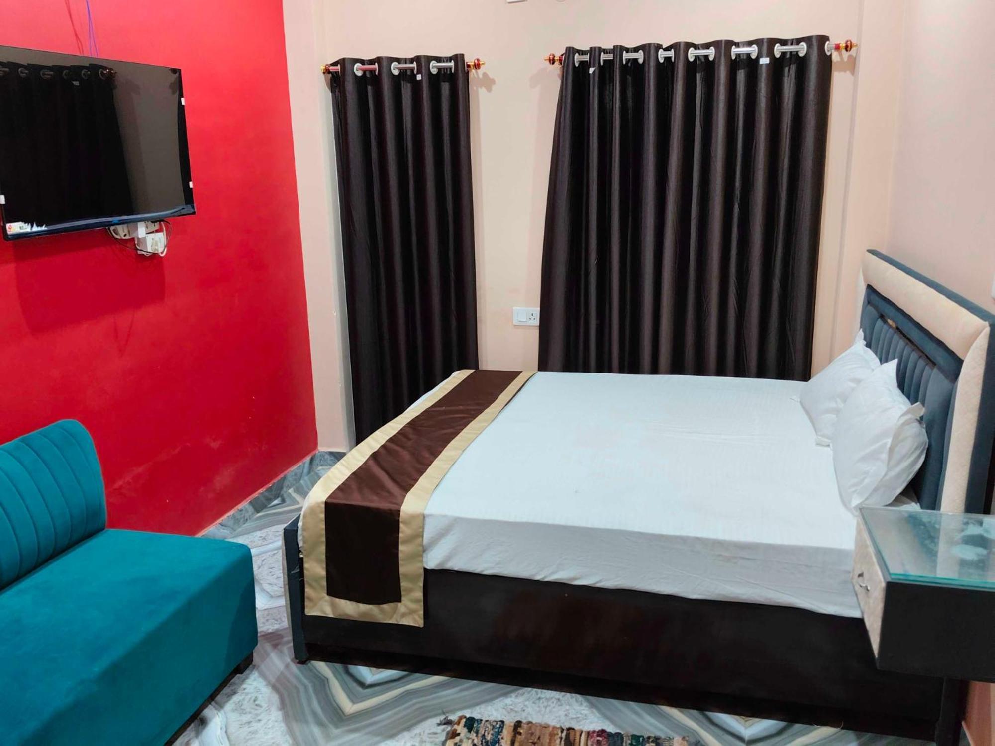 Hotel O The Lavish Landmark Danapur Exterior photo